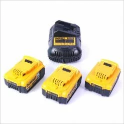 DeWalt Akku Starter Kit 18V DCB 105 P3 QW Mit 3x DCB 184 Akku 5,0Ah + DCB 115 Ladegerät