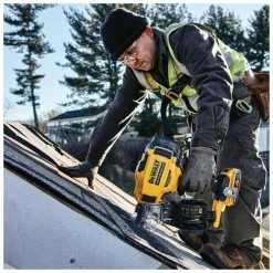 DeWALT 18V 2.0Ah Akku-Dachpappennagler DCN45RND2-QW -DEWALT Shop 40351353 4