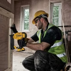 18V 2.0Ah DEWALT Finishing Nagler - 2 Batterien + Ladegerät + Gehäuse - DCN680D2 -DEWALT Shop 59087874 3