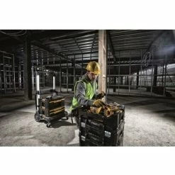 DeWALT TSTAK Caddy Systembox Für 5 Small Toughcases Aufbewahrungssystem DT70716 4 DeWALT TSTAK Caddy Systembox Für 5 Small Toughcases Aufbewahrungssystem DT70716 -DEWALT Shop 63729554 3